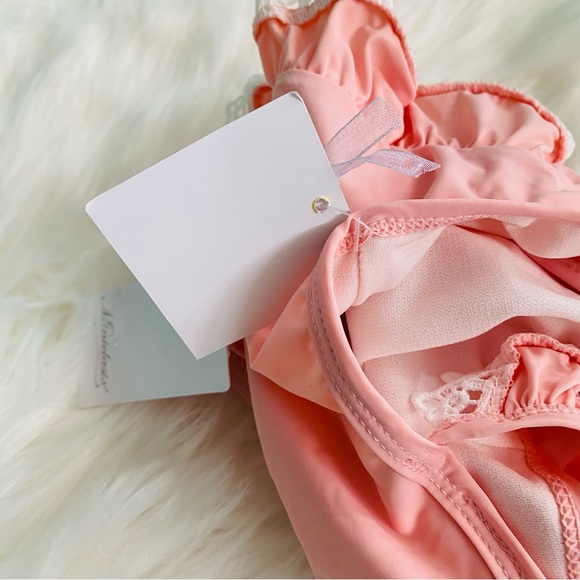 Miniclasix Girl’s Frill Swimsuit NWT 6-9mo Msrp $50 - Picture 5 of 10